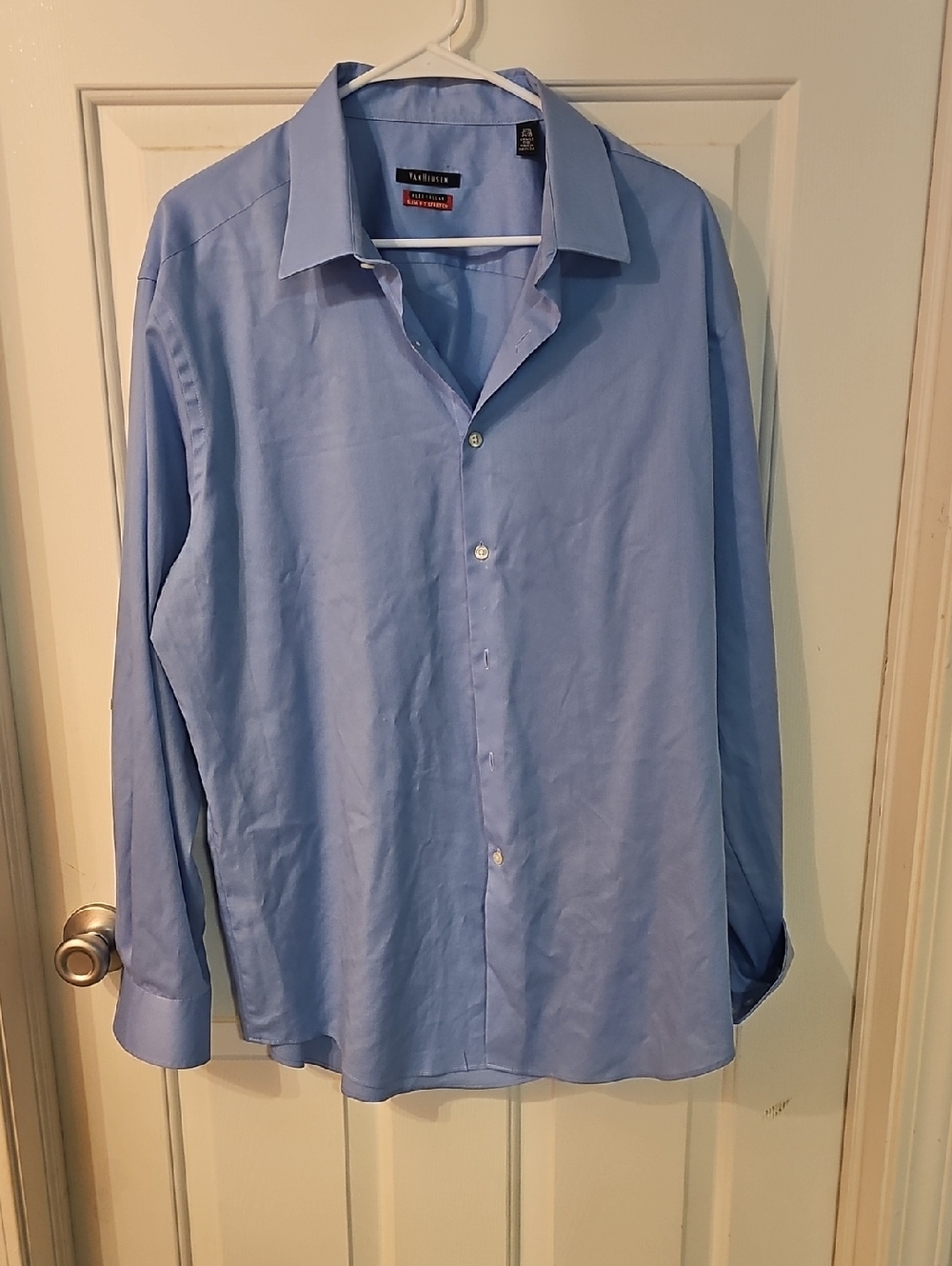 Van Heusen Men's Sky Blue Dress Shirt - Spread Collar